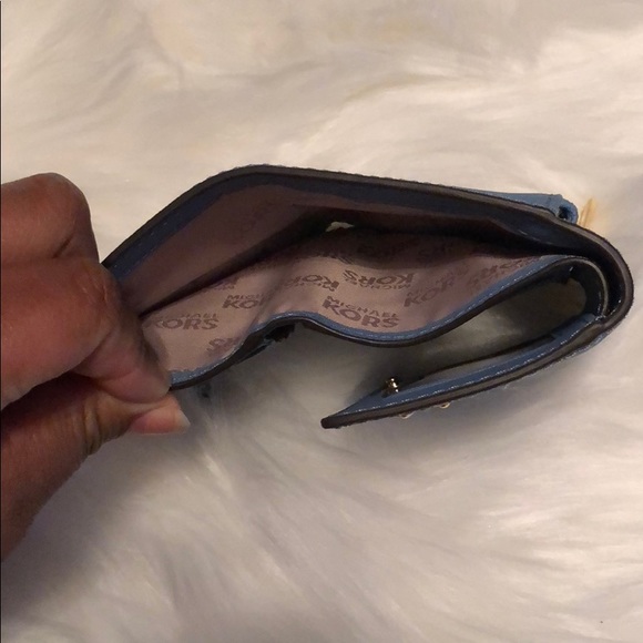 Michael Kors Wallet - Picture 4 of 4